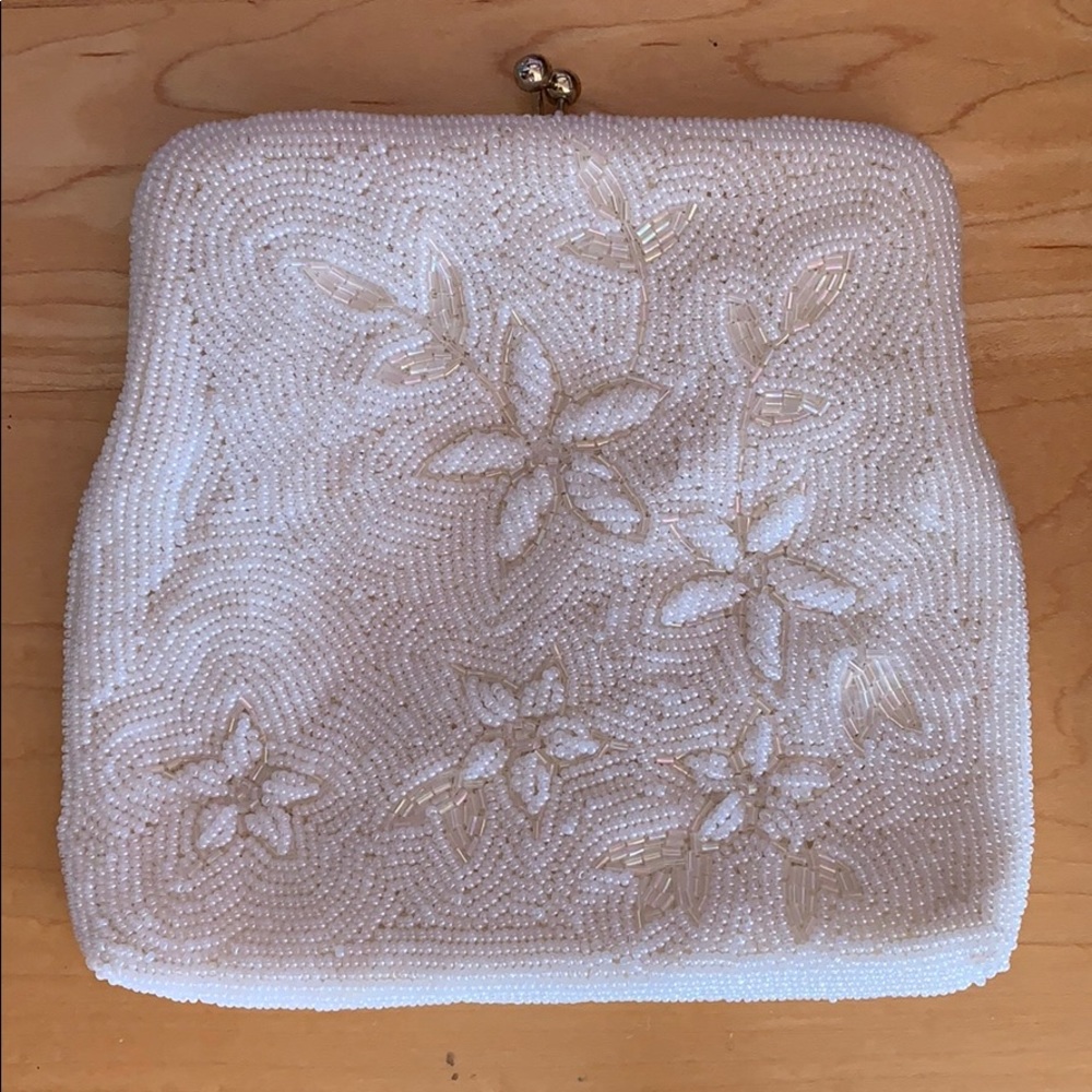 Vintage white handbag